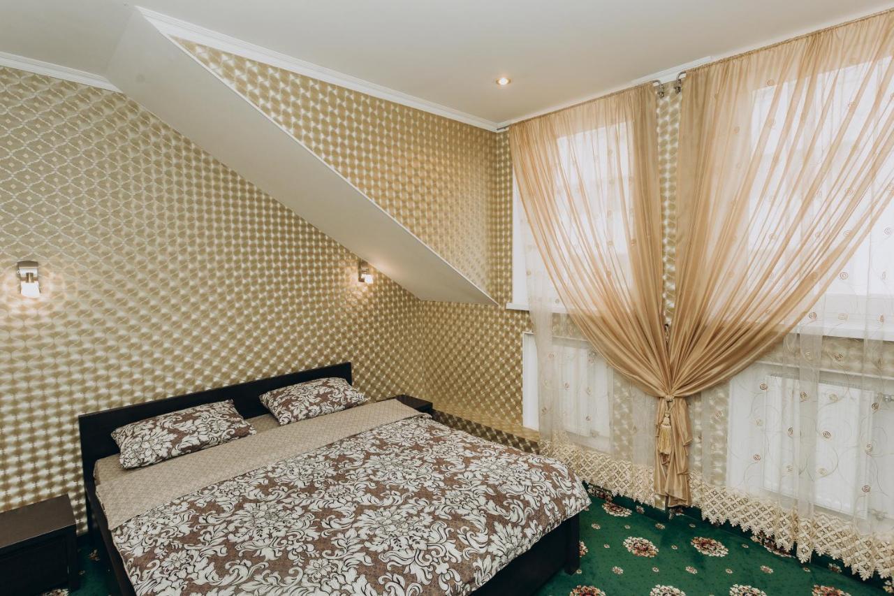 City Center Apart-Hotel Sumy Bagian luar foto